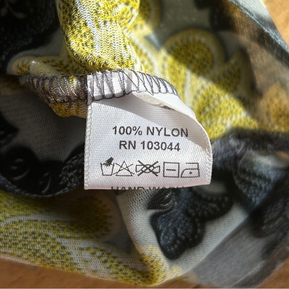 Patterned Mesh Top - Picture 6 of 6